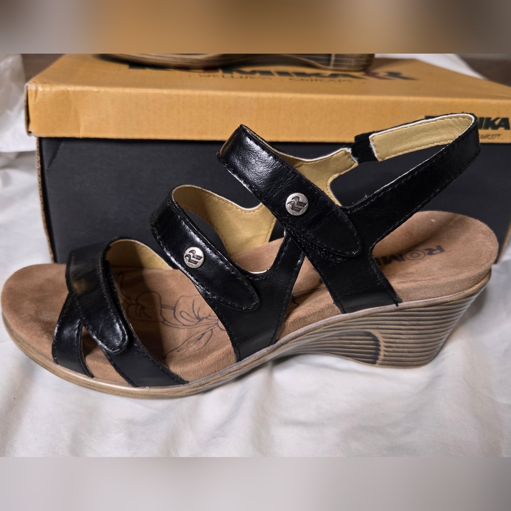 Romika Women's Black Wedge Sandals 37